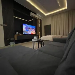 Luxury Studio With Private Side Entrance شقة الرياض